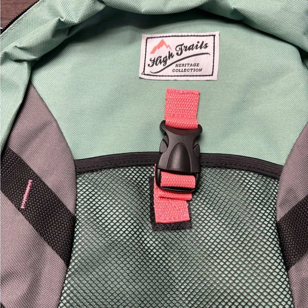 Green and Gray Men's Backpack